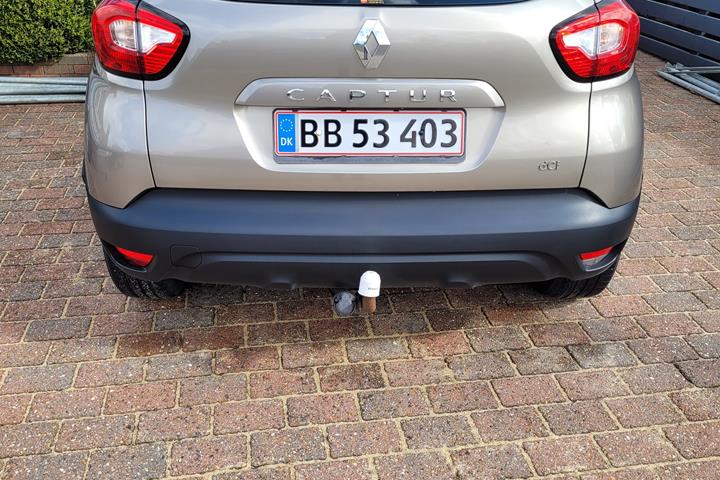 Grå Renault Captur fra 2015