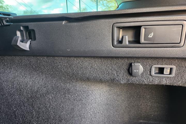 Hvid VW Passat fra 2018