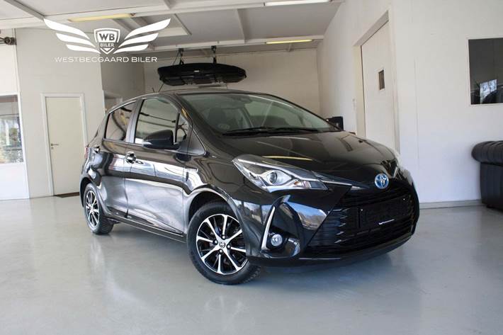 Sort Toyota Yaris fra 2019