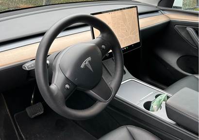 Tesla Model Y EL Long Range AWD 514HK 5d Aut.