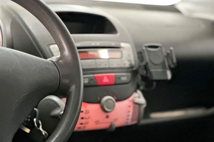 Lilla Peugeot 107 fra 2013