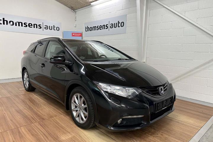 Sort Honda Civic fra 2015 set udefra