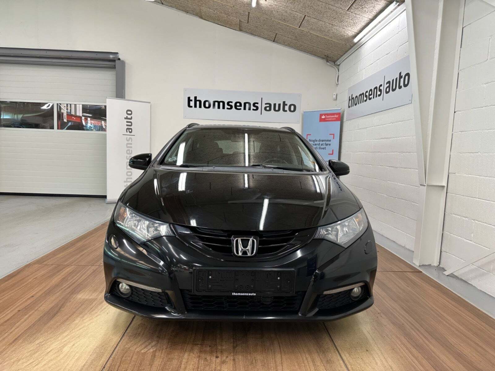 Sort Honda Civic fra 2015 set udefra