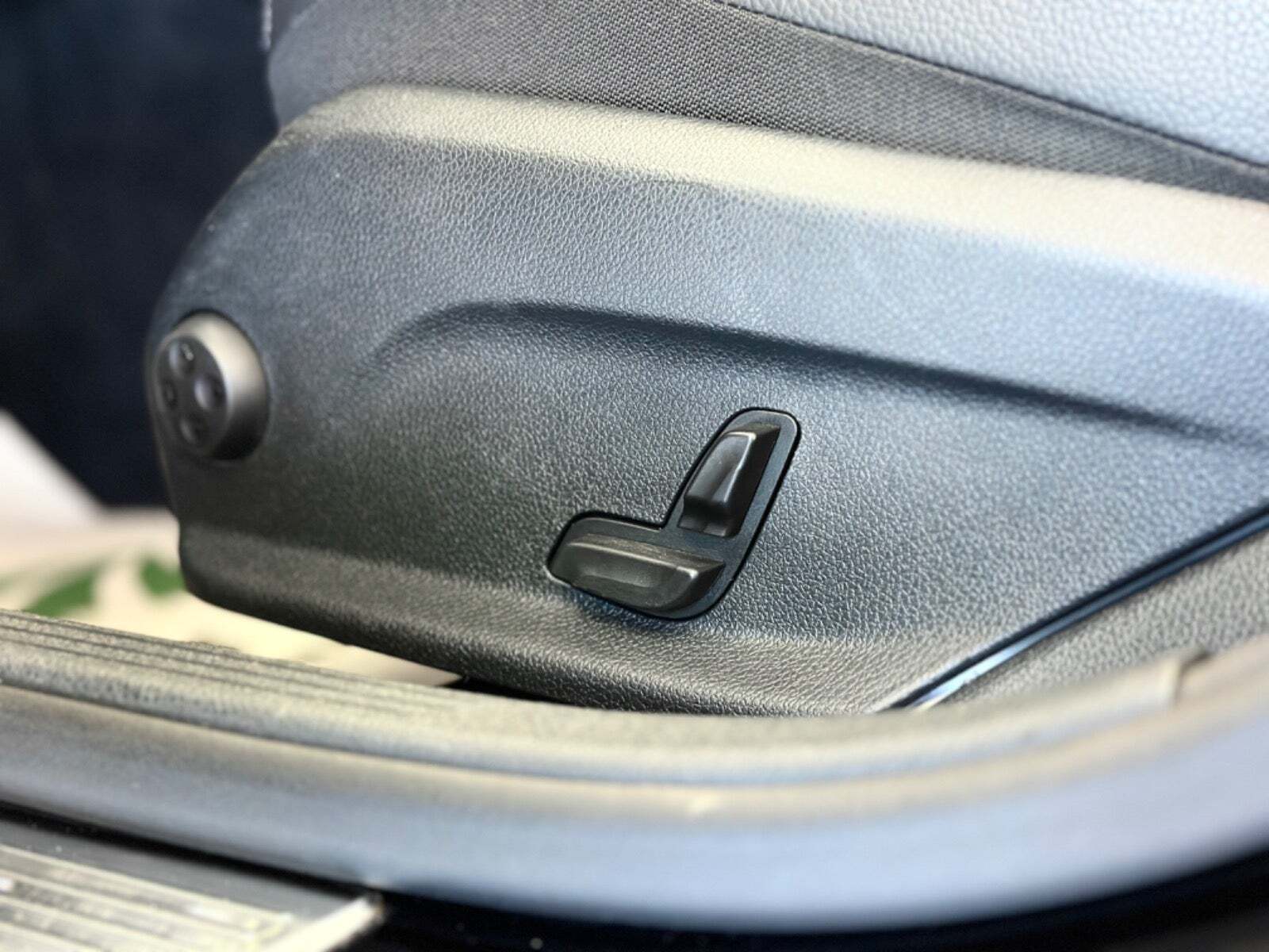 Sort Mercedes C200 fra 2015