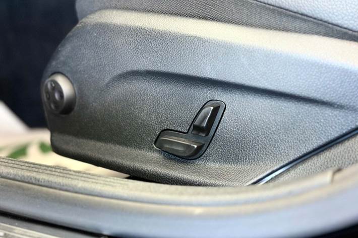 Sort Mercedes C200 fra 2015