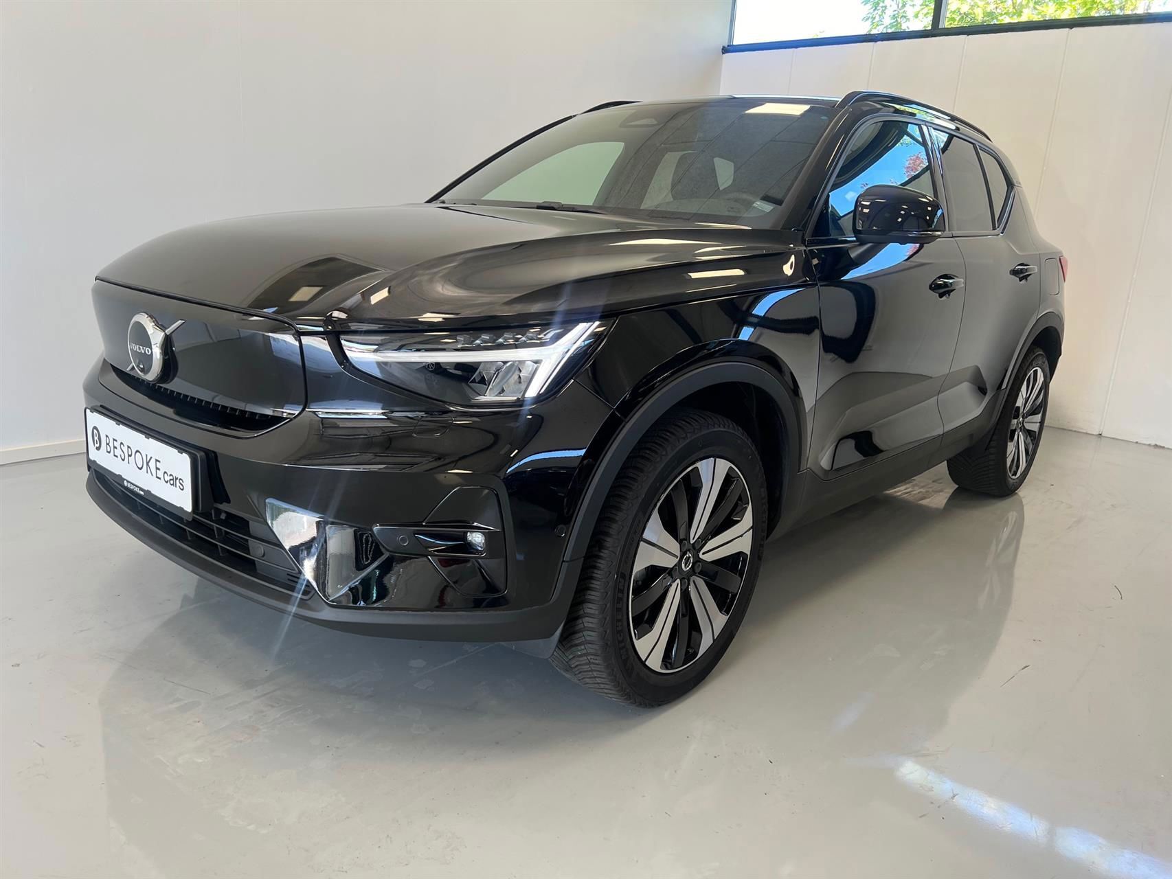 Sort Volvo XC40 fra 2023