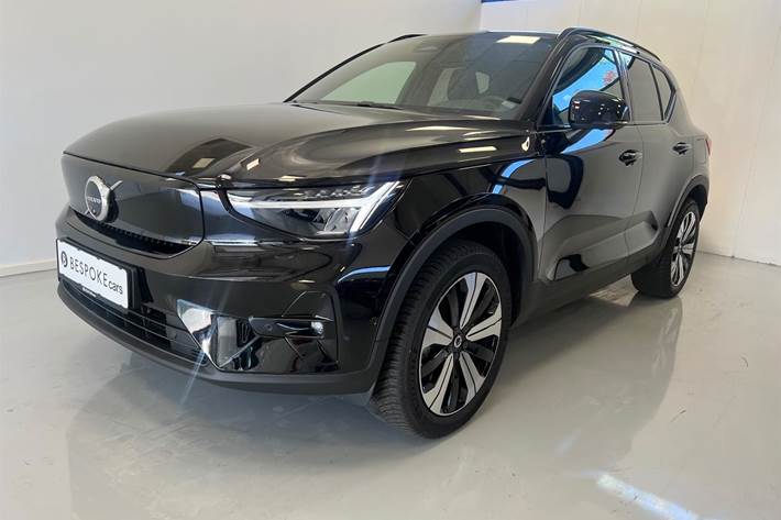 Sort Volvo XC40 fra 2023