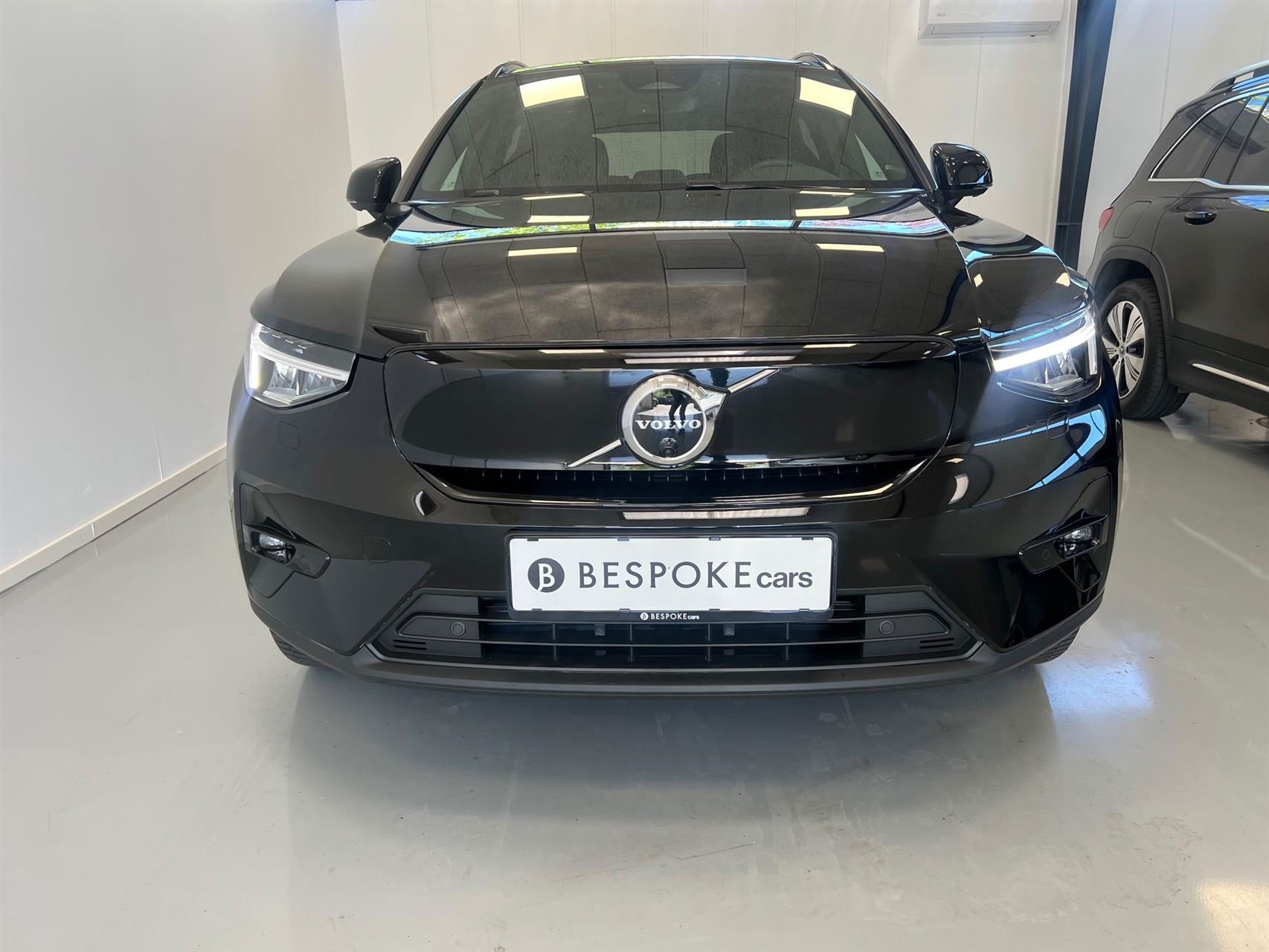 Sort Volvo XC40 fra 2023