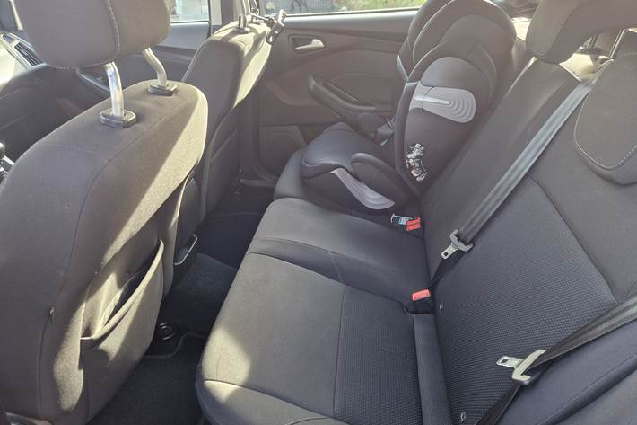 Blå Ford Focus fra 2015