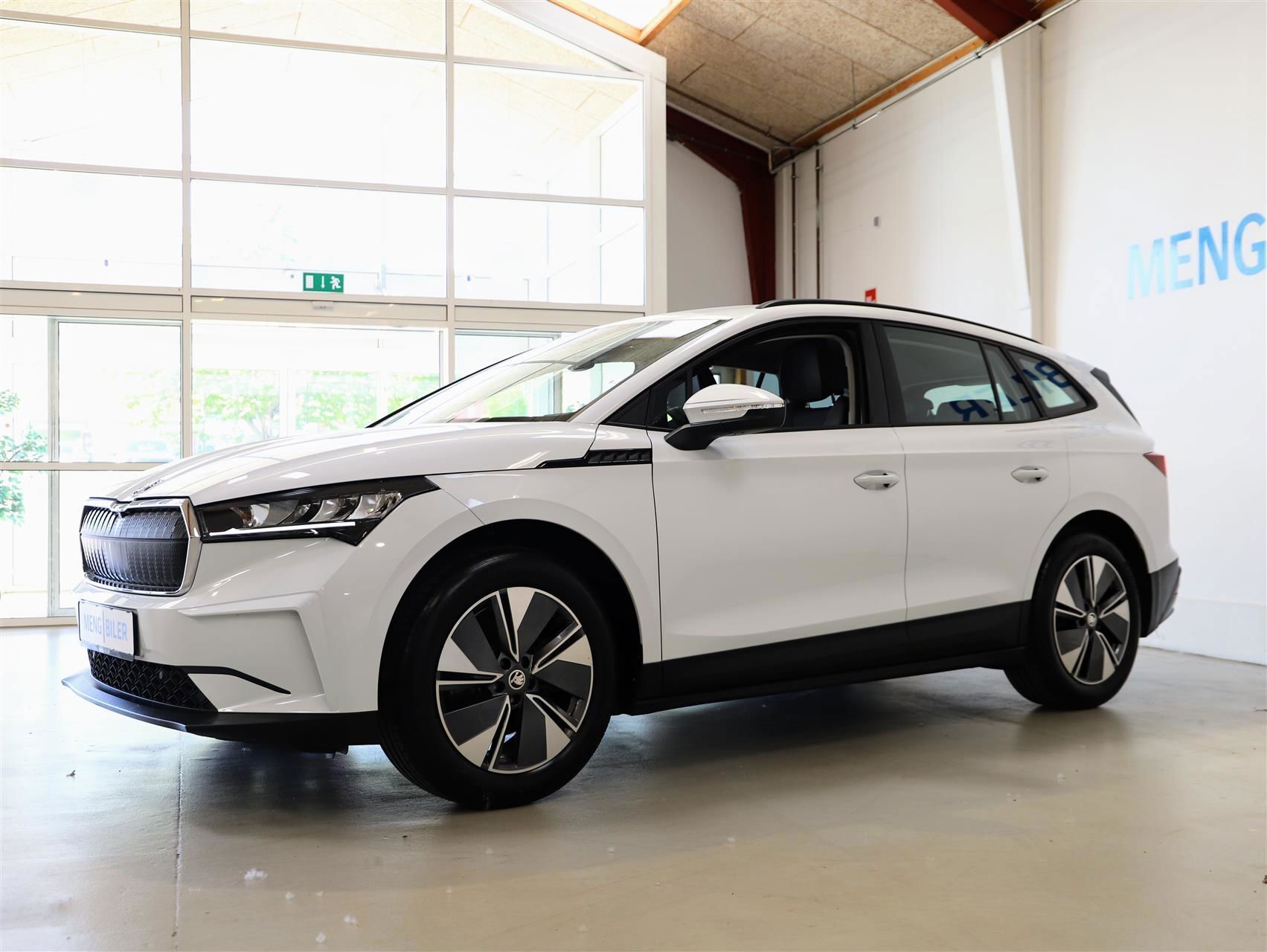 Hvid Skoda Enyaq iV fra 2022