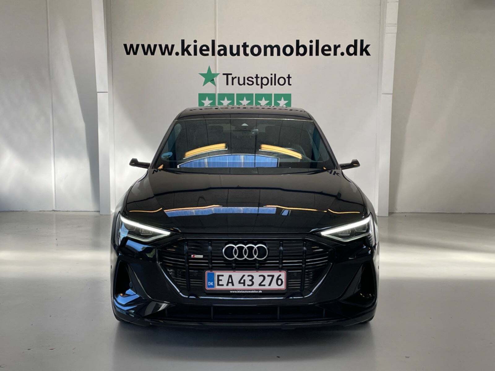 Sort Audi e-tron fra 2021