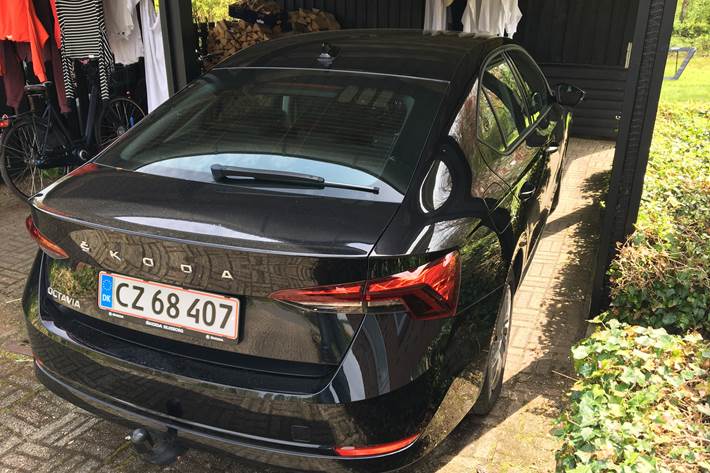 Sort Skoda Octavia fra 2021
