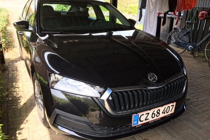 Sort Skoda Octavia fra 2021