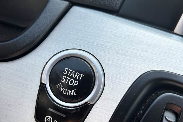 Grå BMW 520d fra 2013