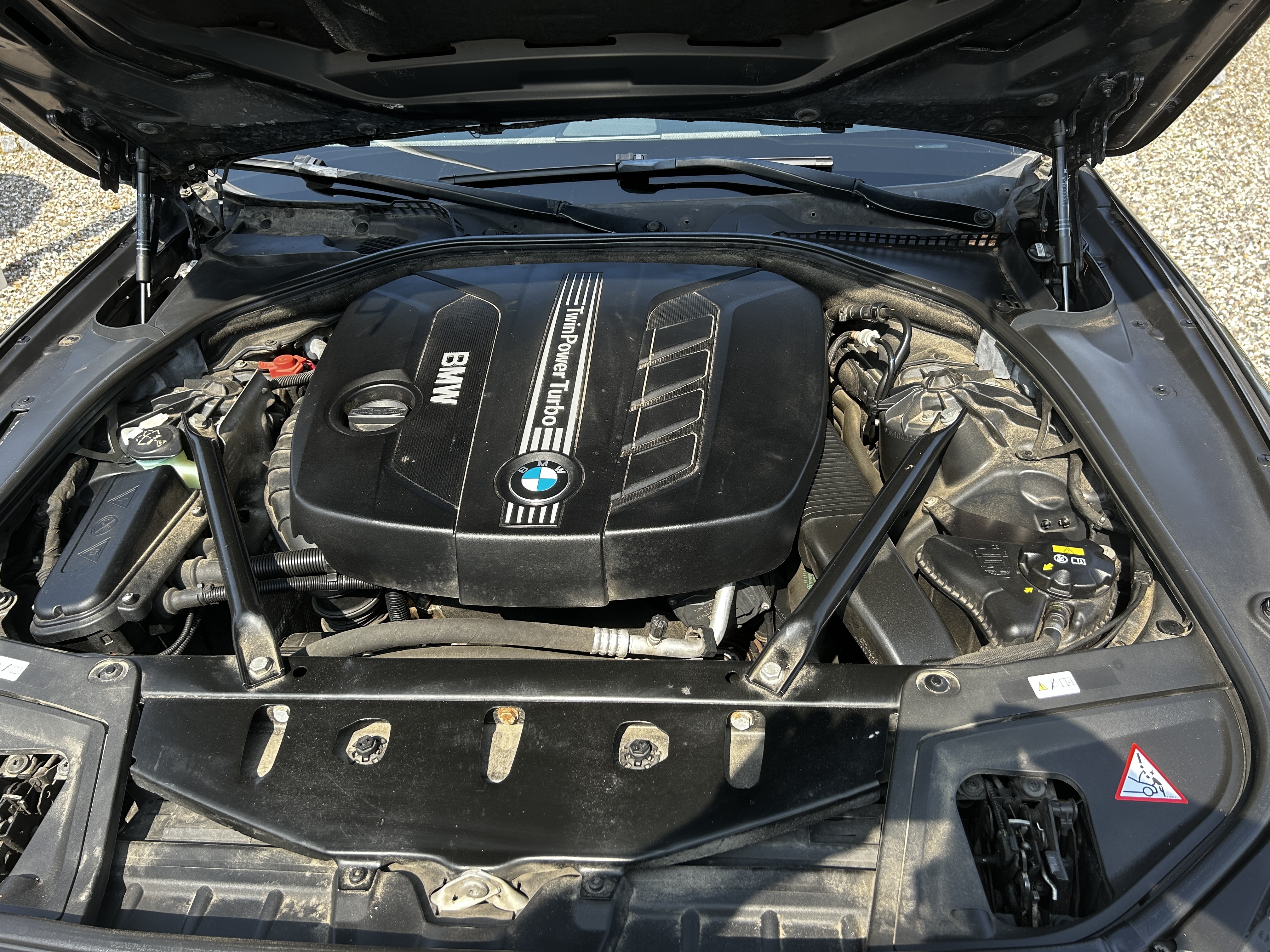 Grå BMW 520d fra 2013