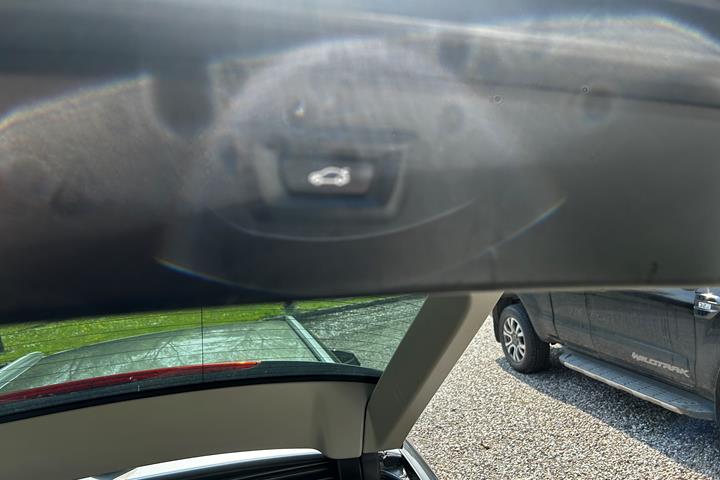 Grå BMW 520d fra 2013