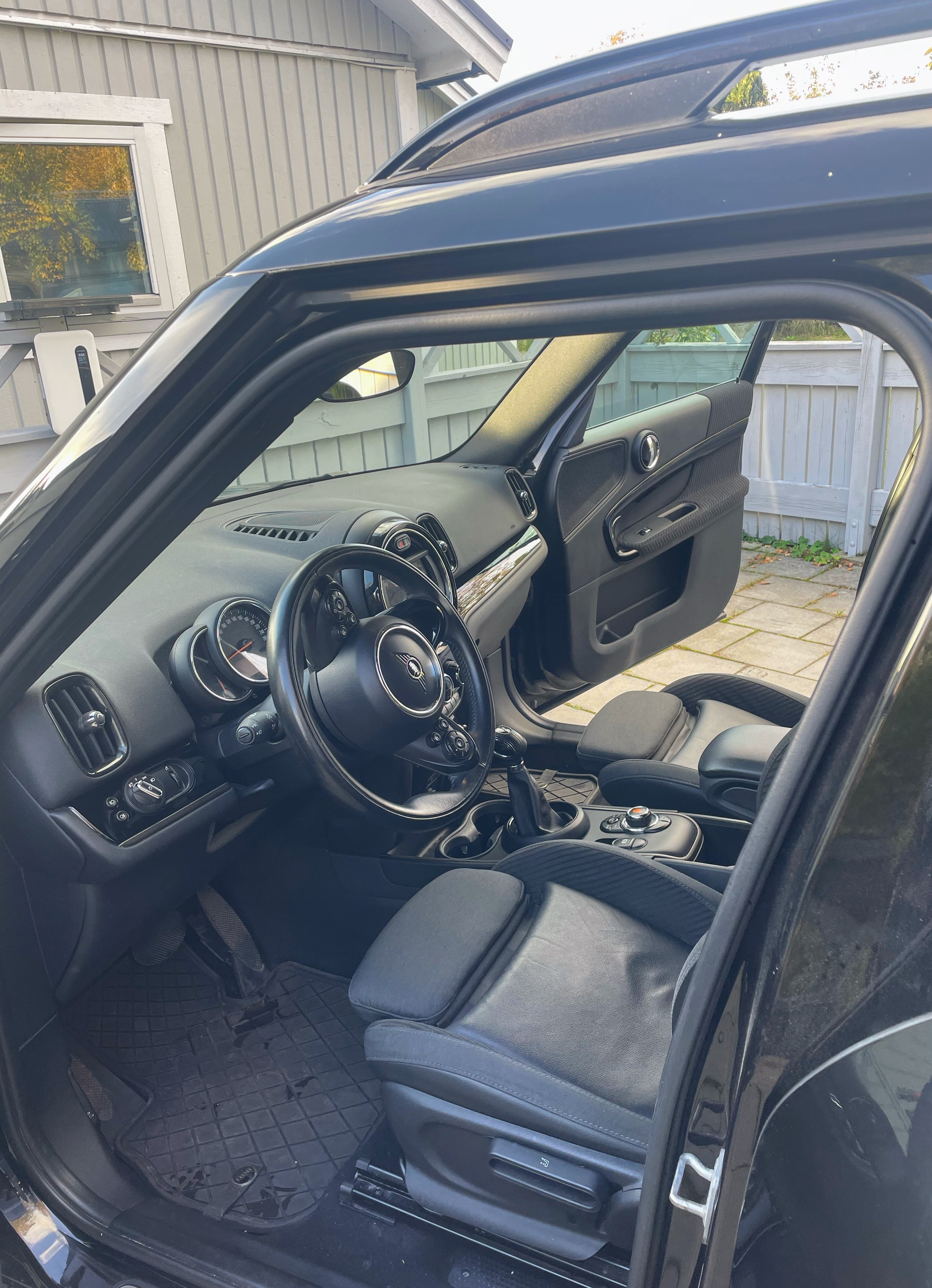 Sort Mini Countryman Cooper SE fra 2019