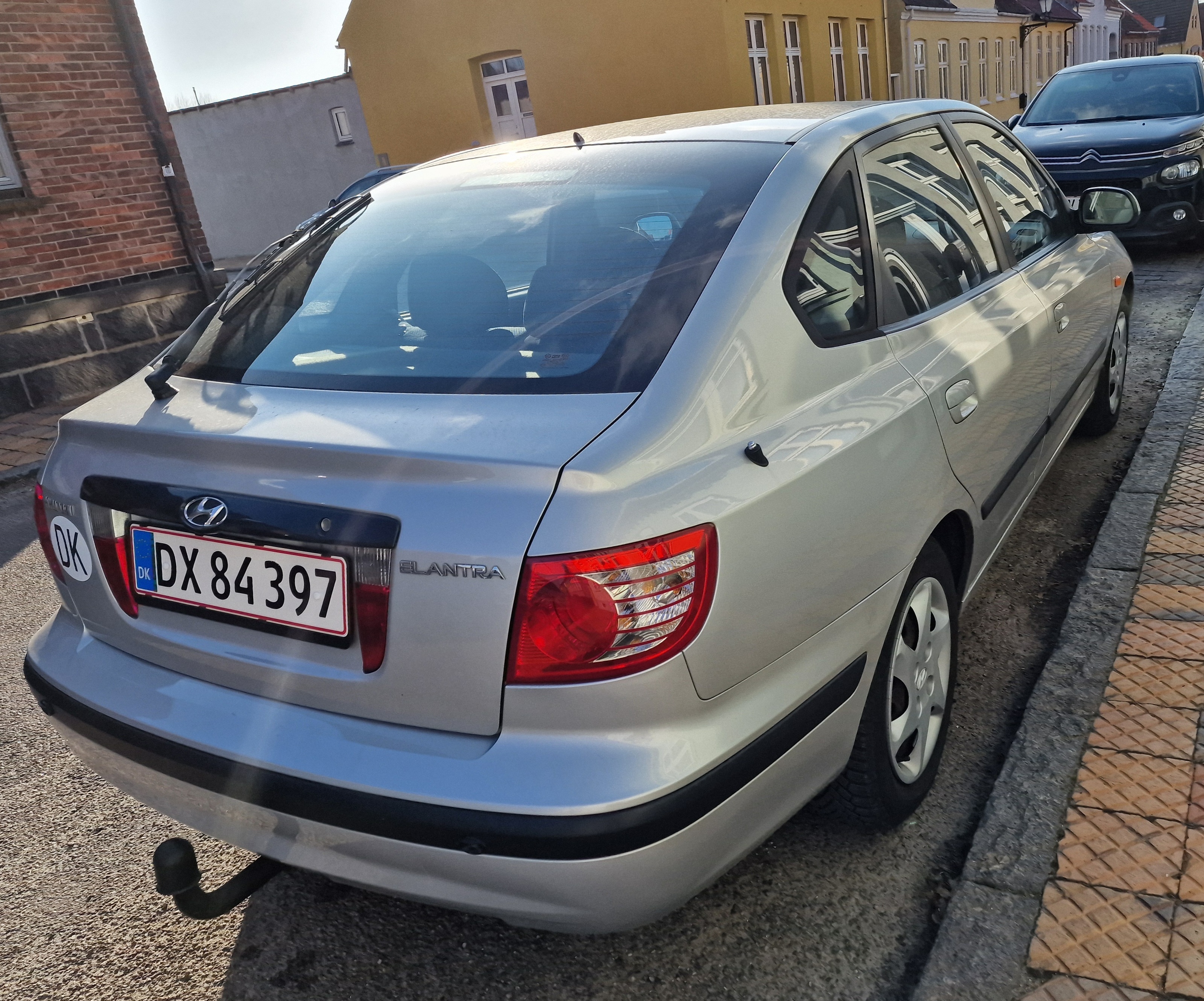Grå Hyundai Elantra fra 2006