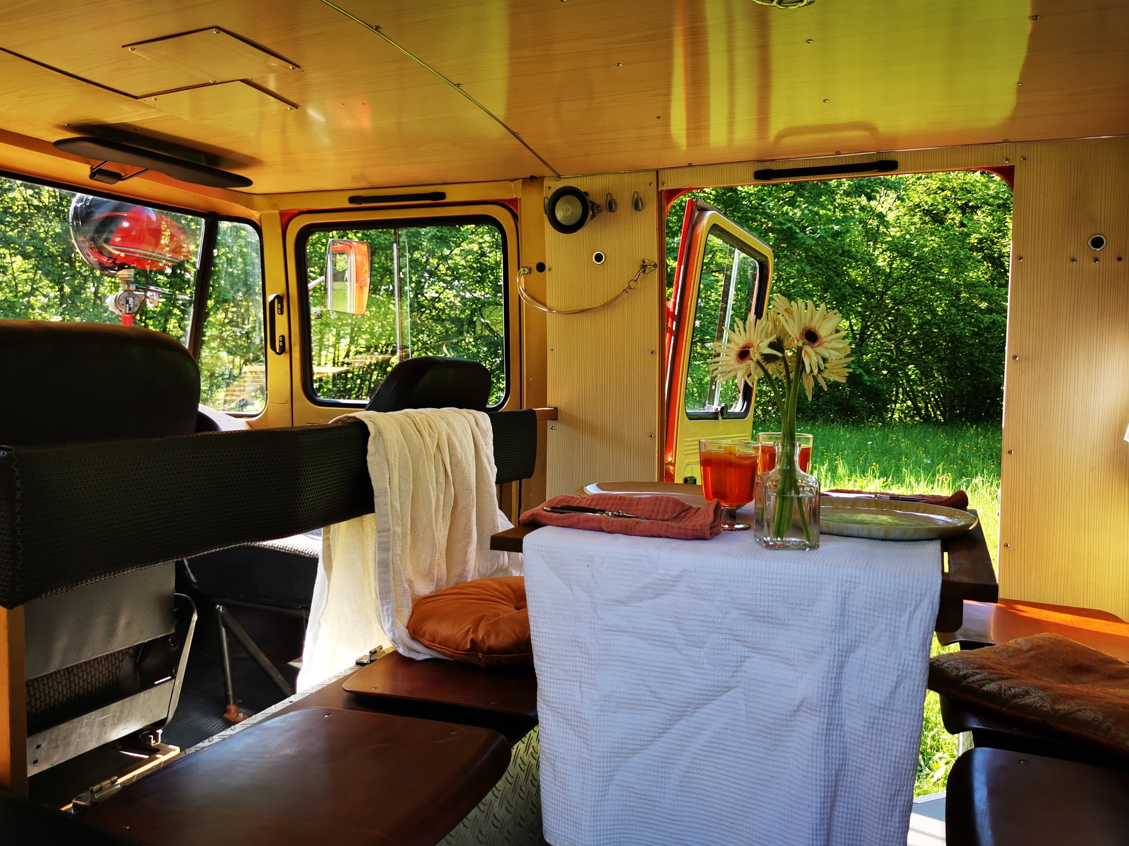 Rød Mercedes - fra 1979