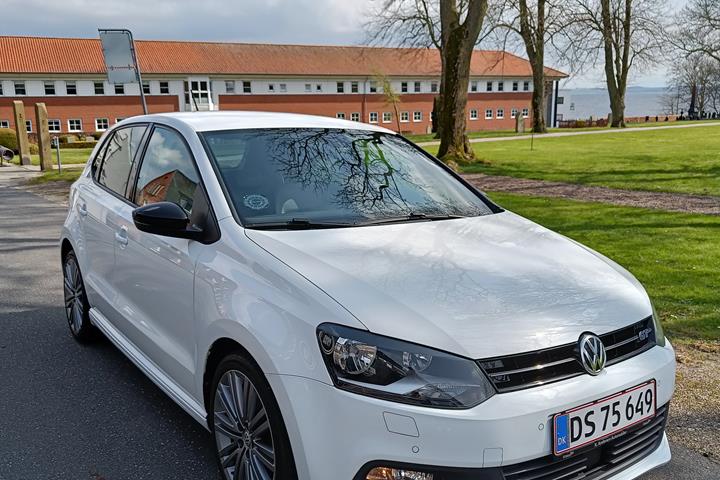Hvid VW Polo fra 2016