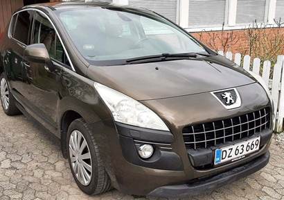Peugeot 3008 1,6 HDi 110 Premium aut.