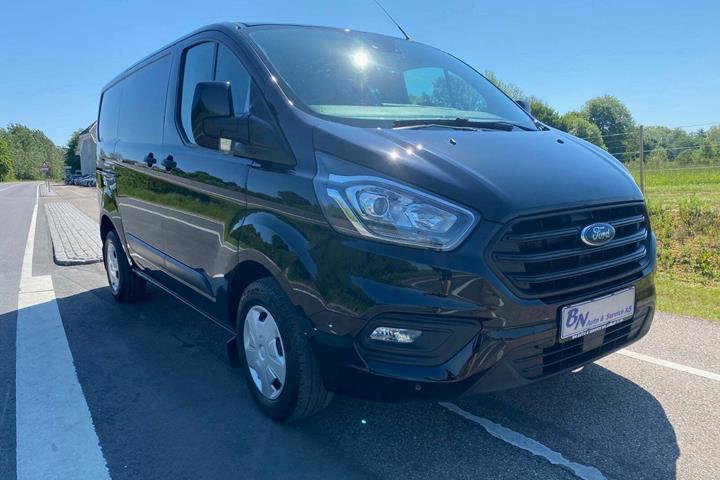 Sort Ford Transit Custom 290 L1 fra 2018 set udefra