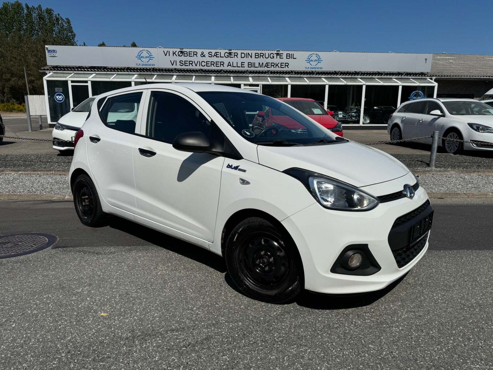 Hvid Hyundai i10 fra 2014