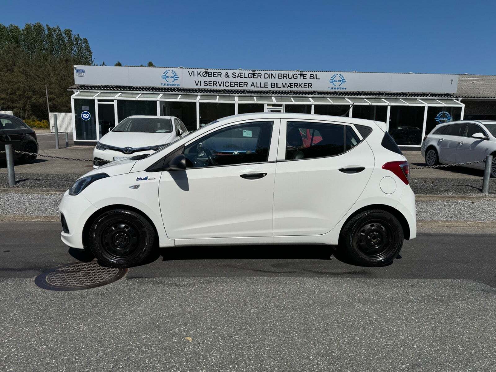 Hvid Hyundai i10 fra 2014