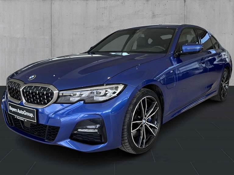 BMW 330e