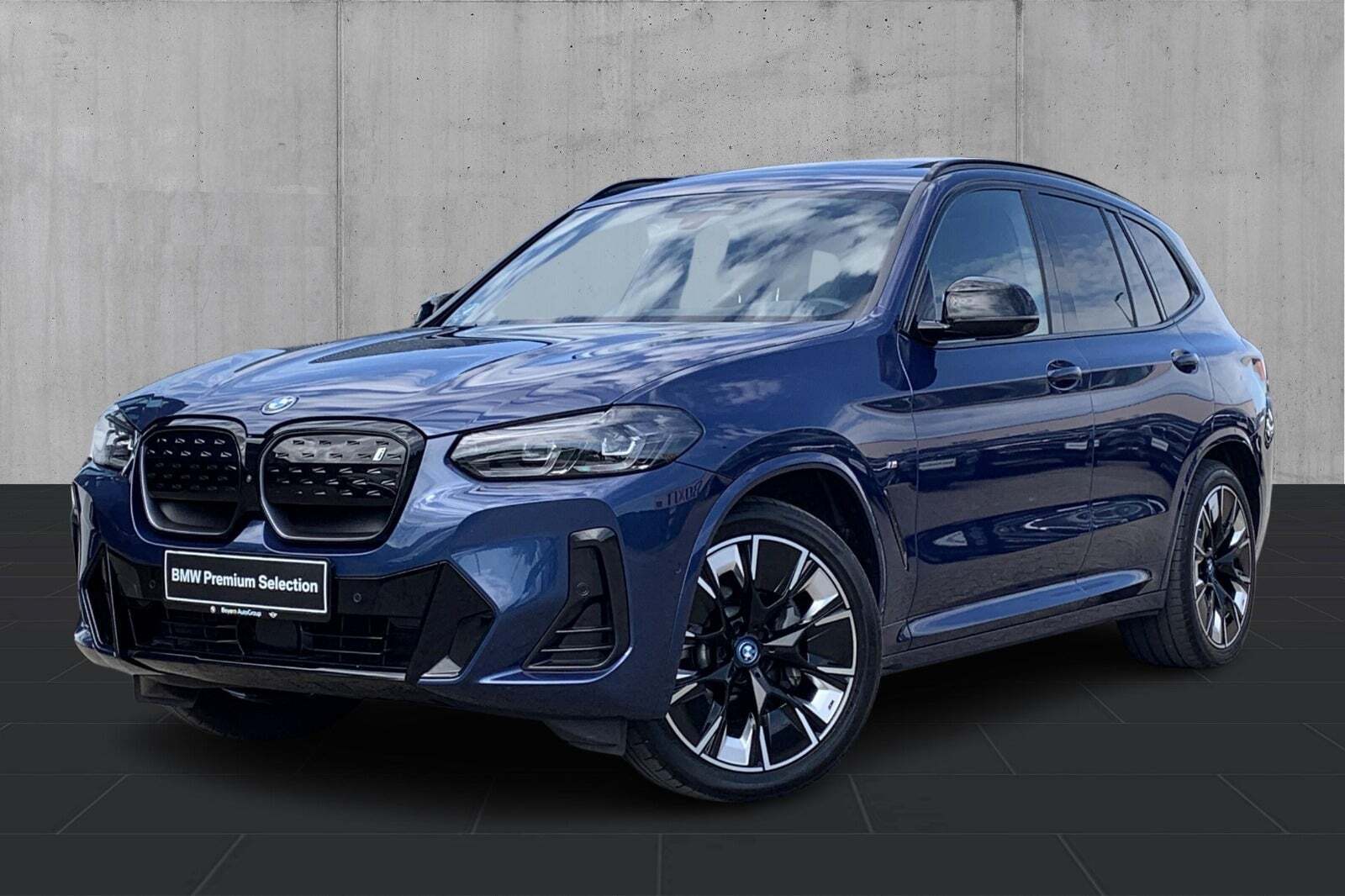 BMW iX3