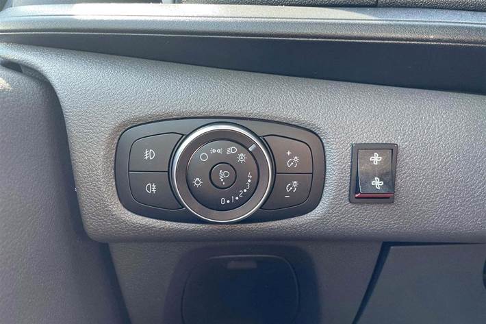 Grå Ford Transit Custom 320L fra 2020