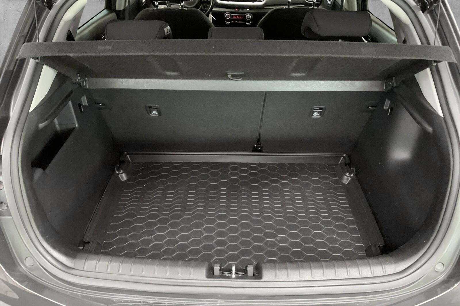 Grå Kia Stonic fra 2019