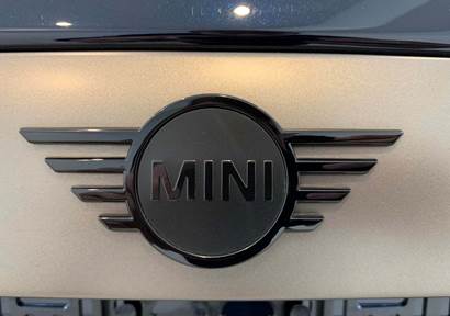 Mini Cooper SE Resolute Edition