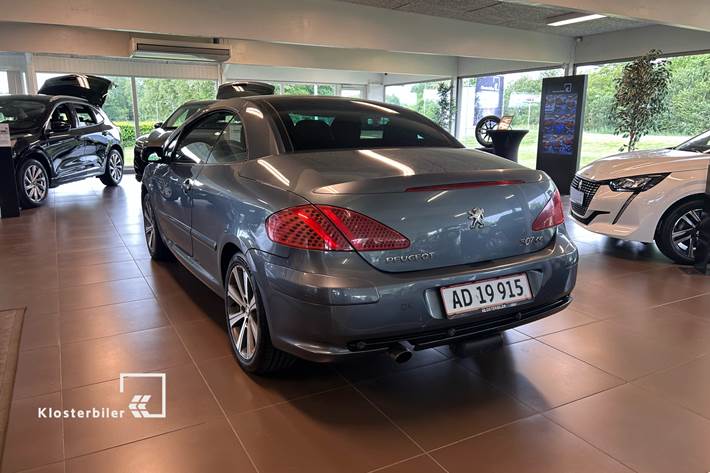 Blå Peugeot 307 fra 2006