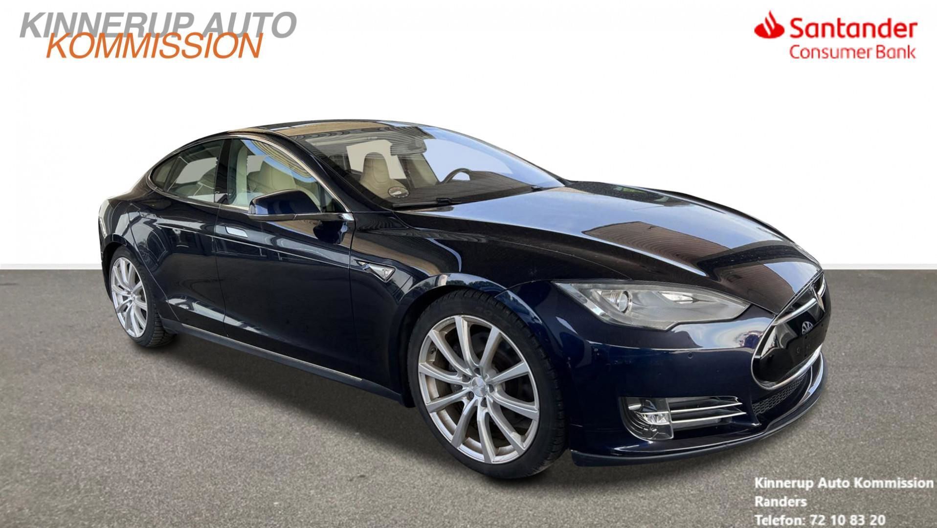 Blå Tesla Model S fra 2013
