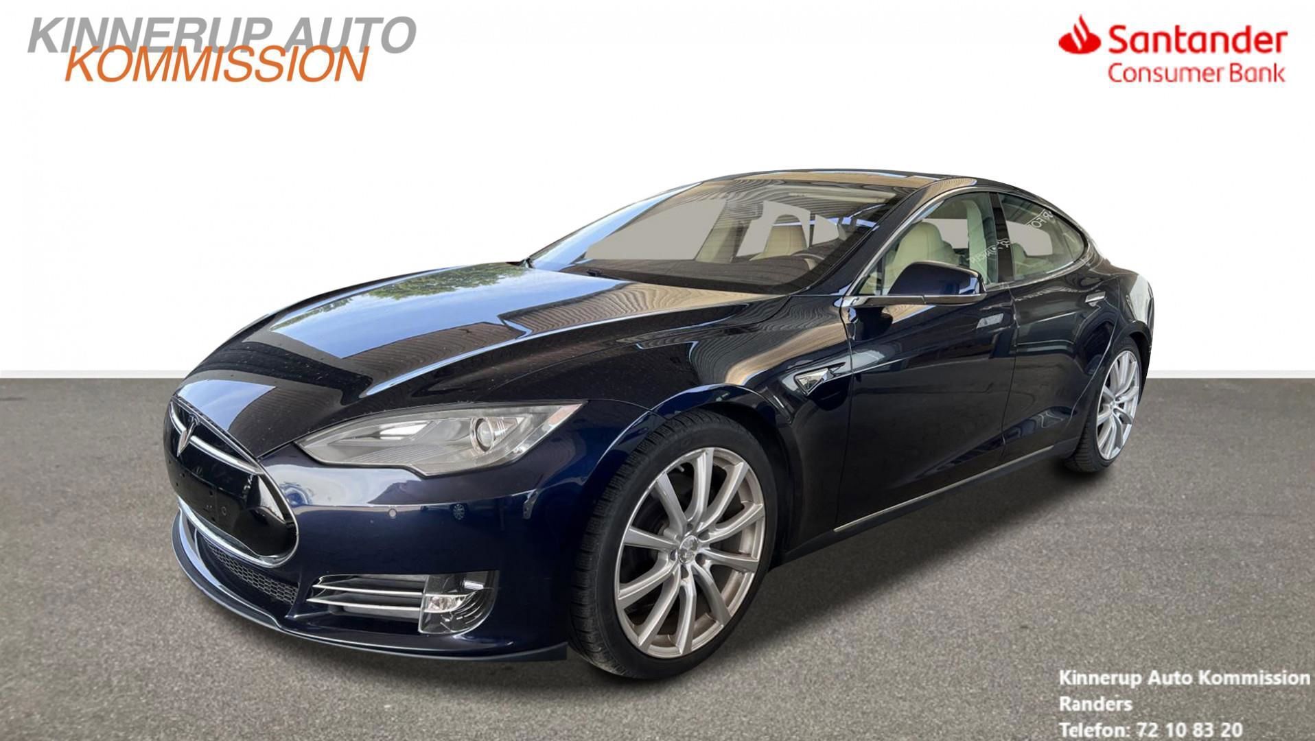 Blå Tesla Model S fra 2013