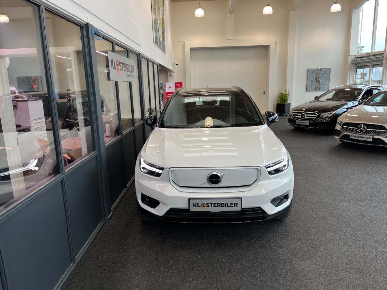 Hvid Volvo XC40 fra 2022