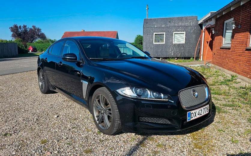 Jaguar XF