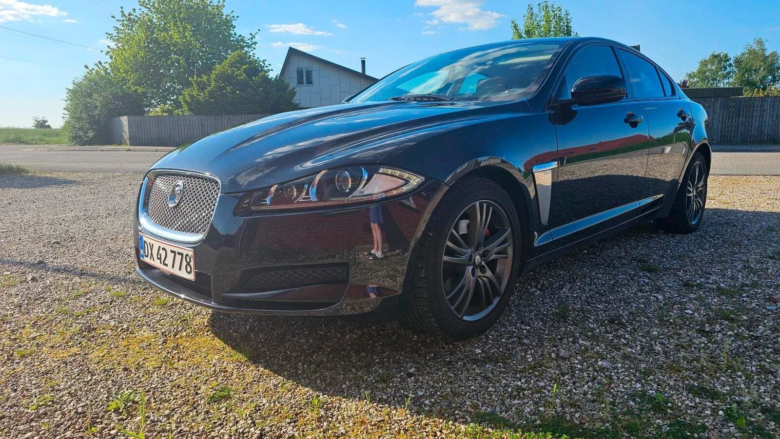 undefined Jaguar XF fra 2012 set udefra