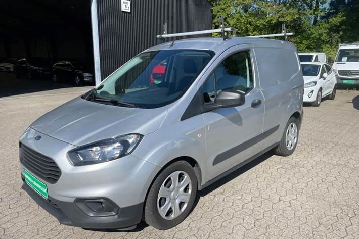Sølv Ford Transit Courier fra 2019
