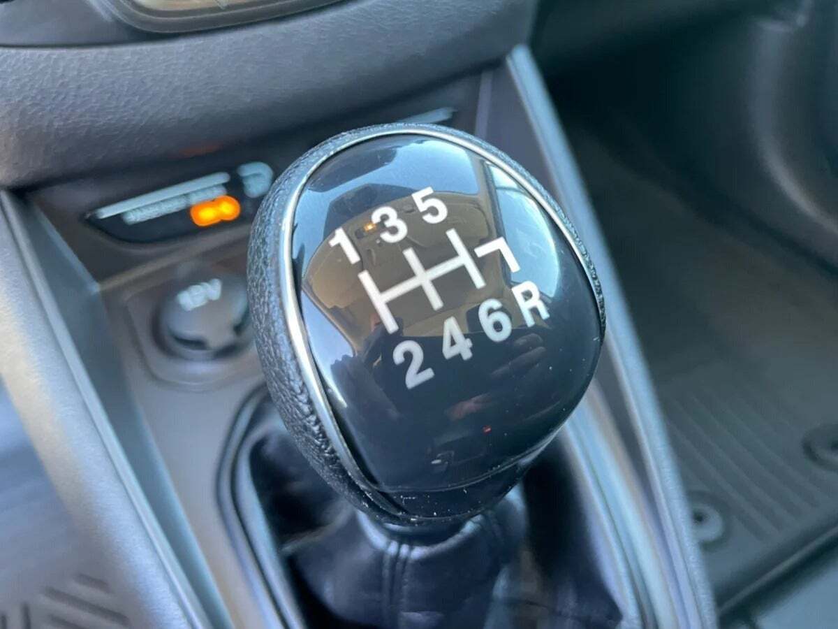 Sølv Ford Transit Courier fra 2019