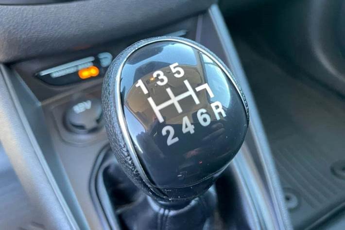 Sølv Ford Transit Courier fra 2019