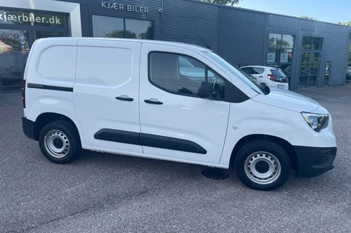 Hvid Opel Combo fra 2022