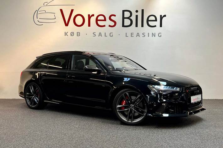 Sort Audi RS6 fra 2015 set udefra