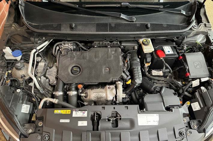 Sort Peugeot 308 fra 2019