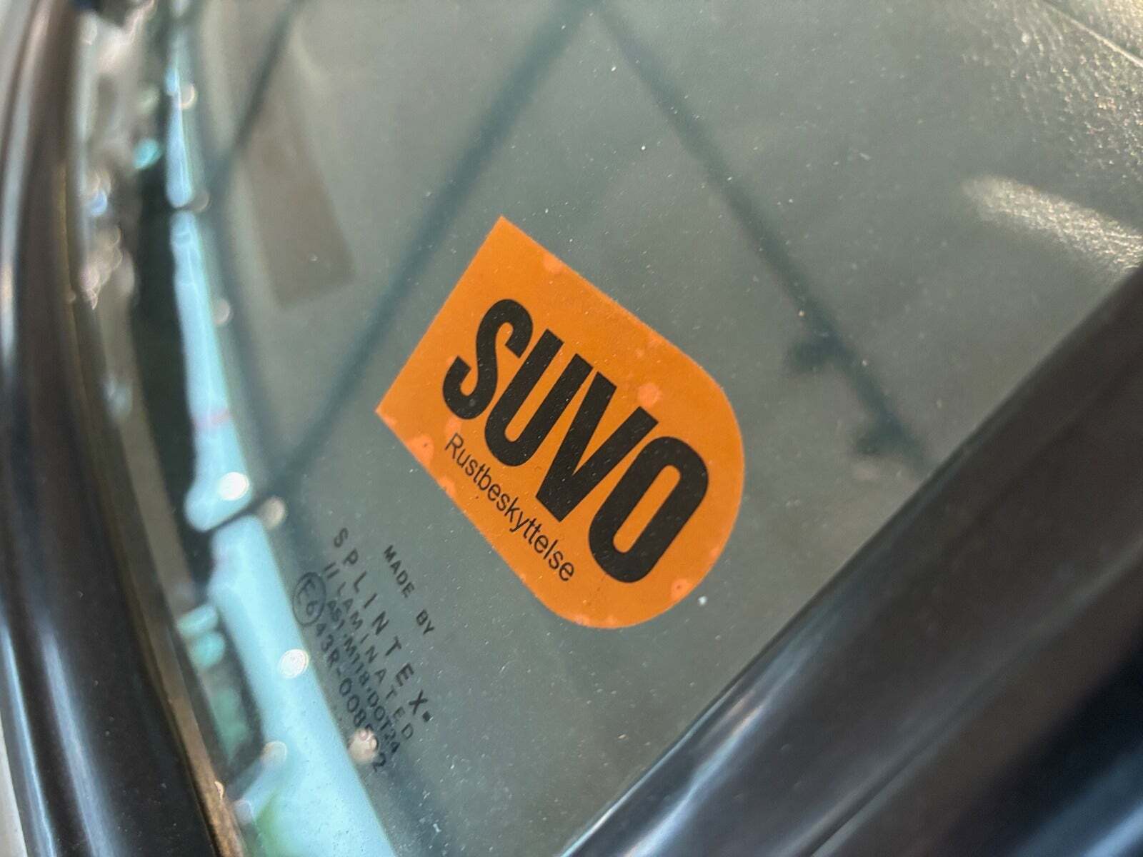 Hvid Ford Escort fra 1990