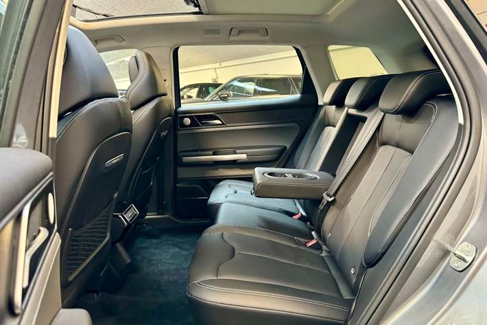 Grå Aiways U5 fra 2024