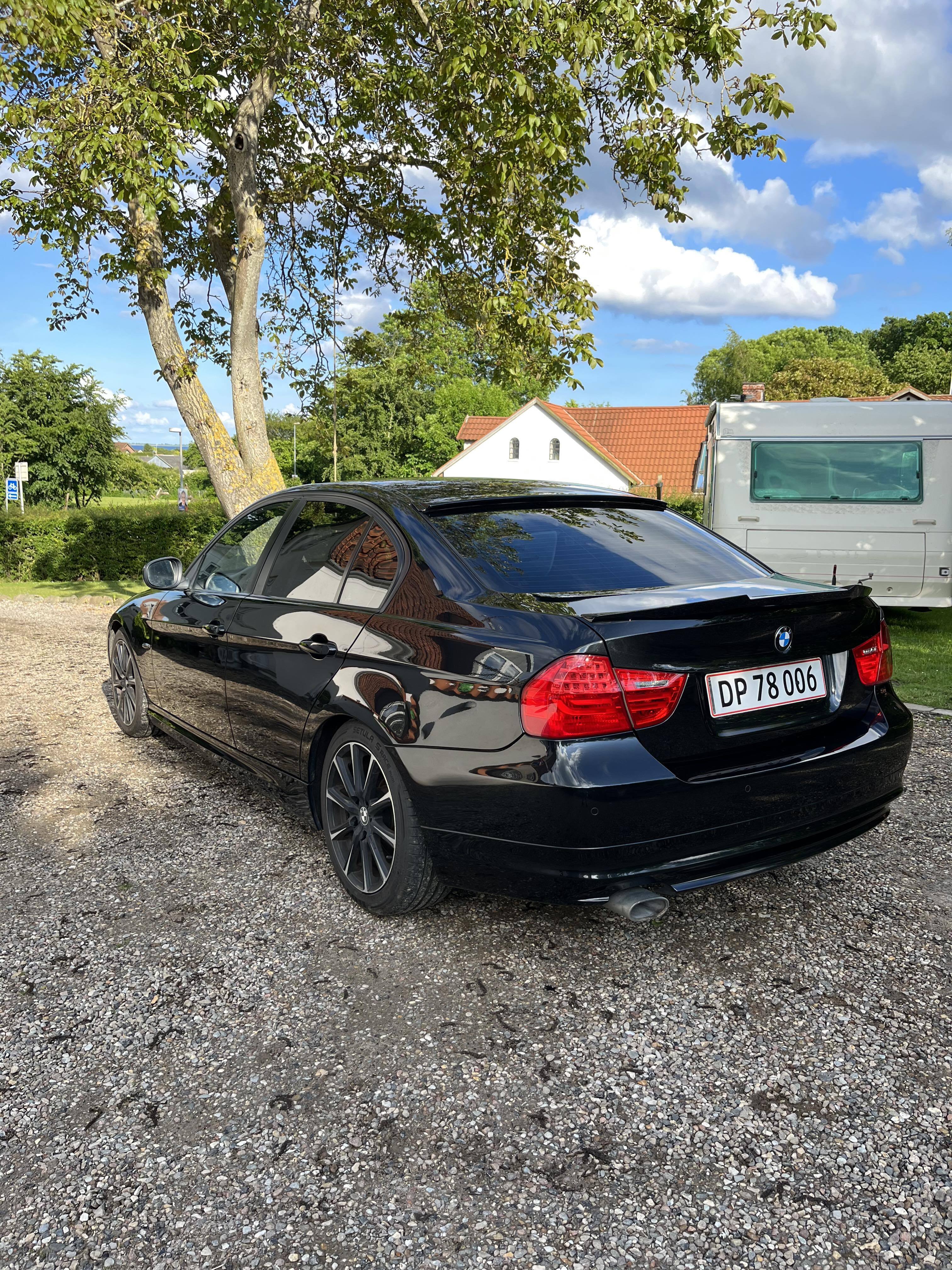 BMW 320d 2,0 ED (EfficientDynamics) sedan