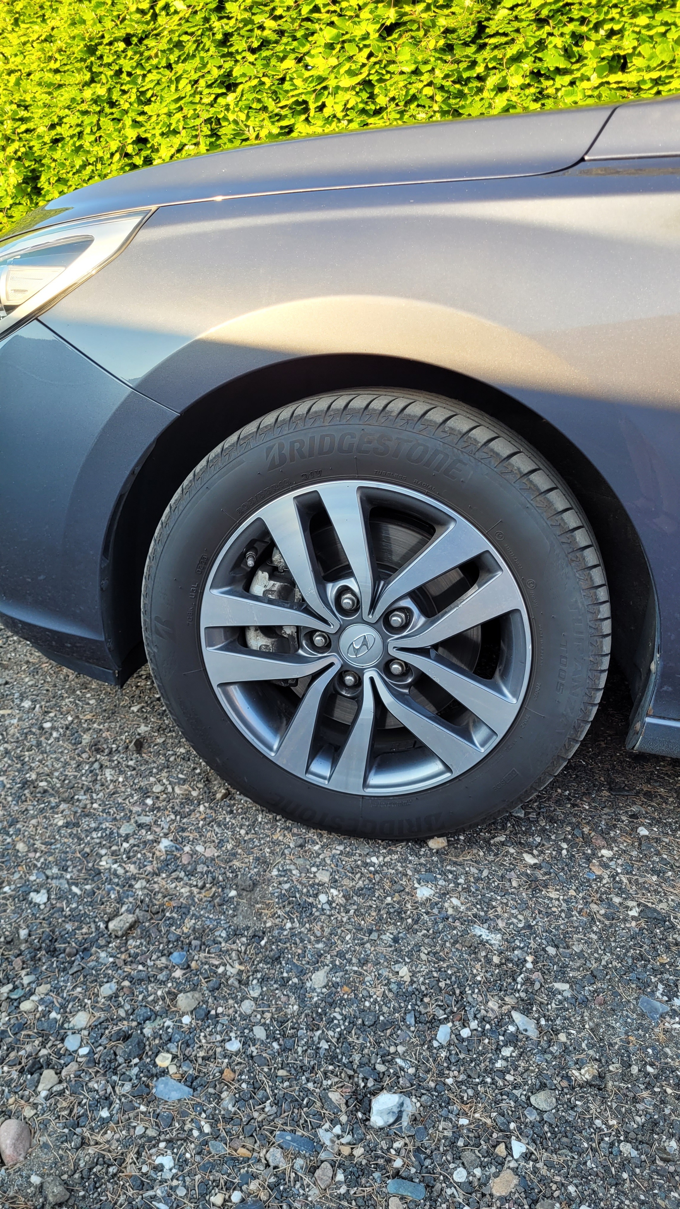 Grå Hyundai i30 fra 2017
