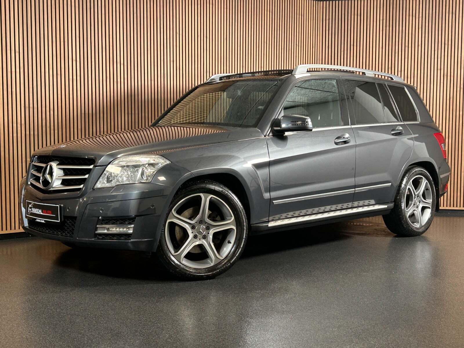 Sort Mercedes GLK350 fra 2010